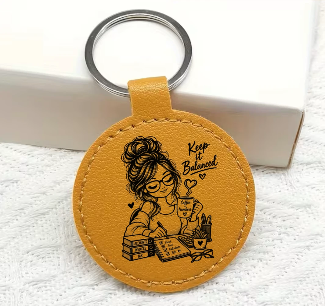 Personalised Engraved Round Faux Leather Keyring – Custom Circular Keychain
